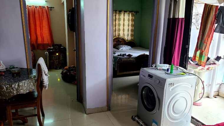  Parking, kundan-plaza 2 Bedroom 960 Sq.Ft. Apartment In Chinar Park Kolkata 9375698