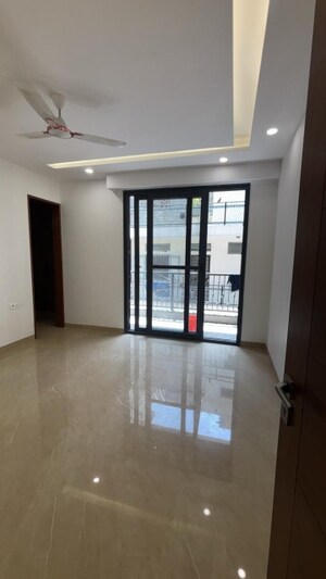 Room in 4 BHK Builder Floor at Chattarpur – for Sale