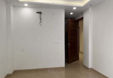 Room in 4 BHK Builder Floor at Chattarpur – for Sale