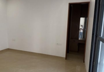 Room in 4 BHK Builder Floor at Chattarpur – for Sale