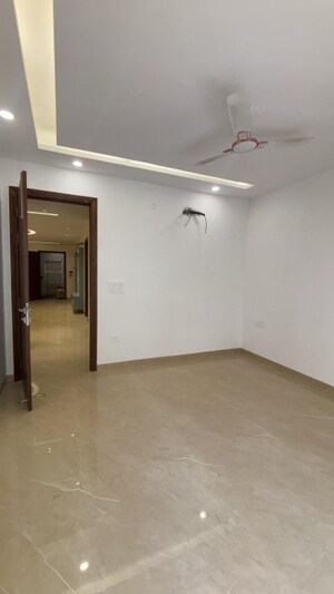 Room in 4 BHK Builder Floor at Chattarpur – for Sale