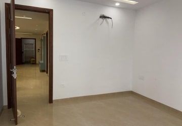 Room in 4 BHK Builder Floor at Chattarpur – for Sale