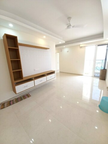 2 BHK Apartment For Rent in Signature The Millennia 3, Sector 37d