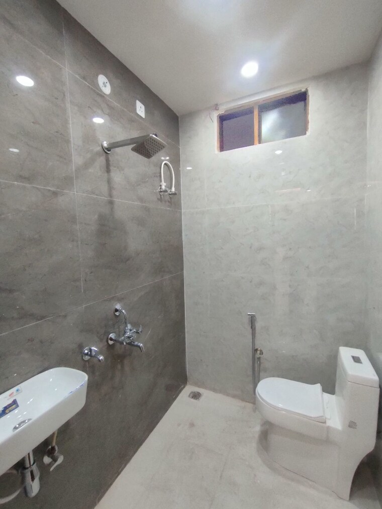 Bathroom, faizabad road 3 Bedroom 1530 Sq.Ft. Independent House In Faizabad Road Lucknow 9375804