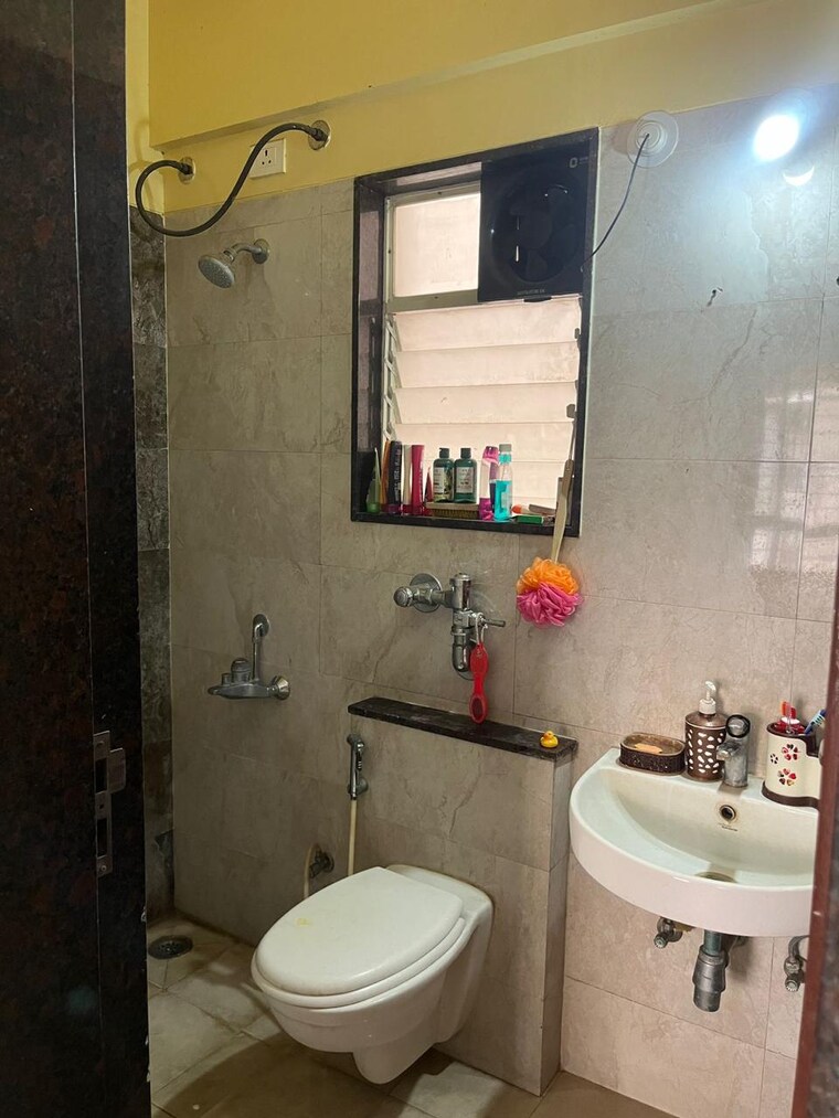 Bathroom, nyati-elan 2 Bedroom 694 Sq.Ft. Apartment In Wagholi Pune 9375777