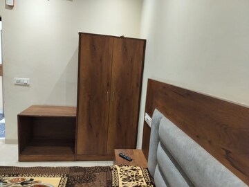 Furnished Amenities in 3 BHK Apartment at Vip Road – for Rent