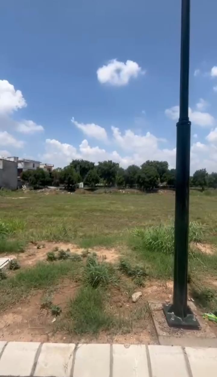 Plot For Sale in Emaar