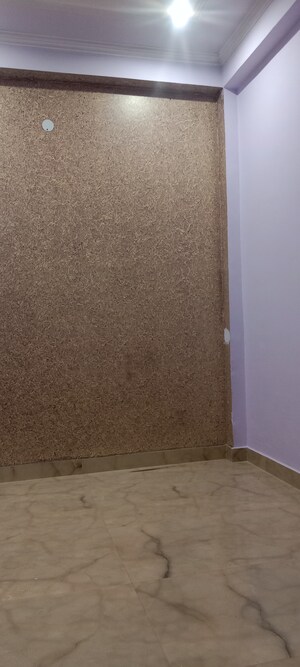 Furnished Amenities in 2 BHK Builder Floor at Saket – for Rent