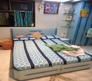 Bedroom in 2 BHK Apartment at Dadar East – for Rent