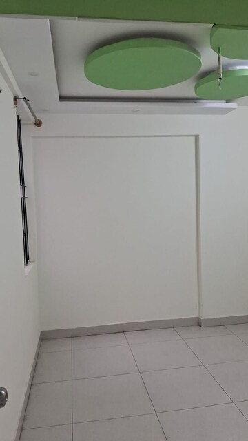 Room in 4 BHK Apartment at Roshan Gardenia, Subramanyapura – for Sale