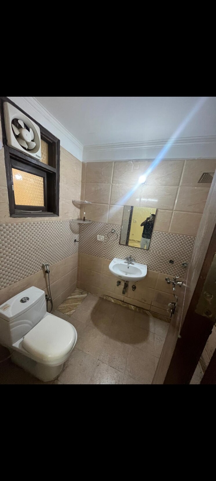 Bathroom, saket 2 Bedroom 950 Sq.Ft. Builder Floor In Saket Delhi 9375837