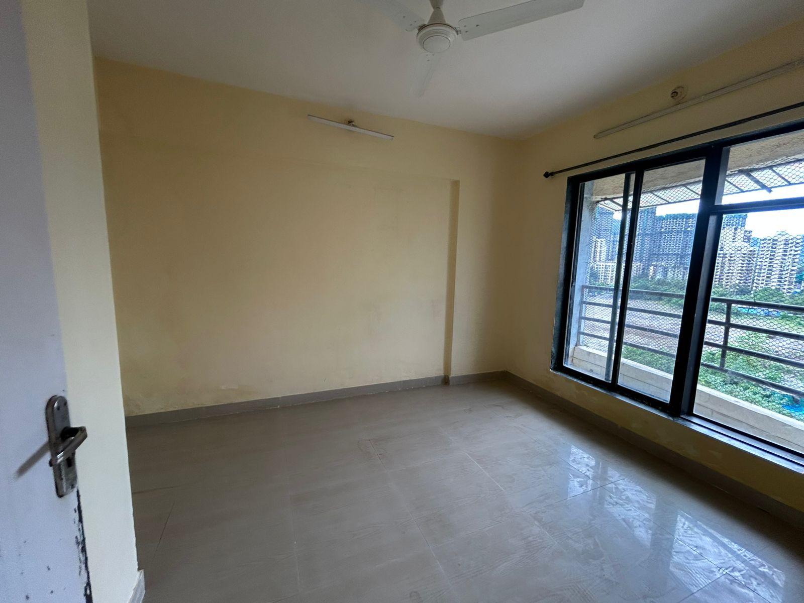1 BHK + Pooja Room Apartment For Rent in Coral Heights