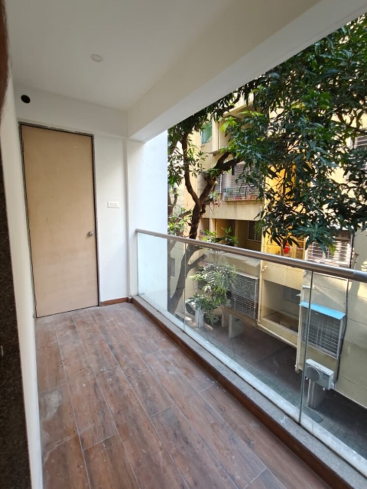 Balcony, model colony 3 Bedroom 1600 Sq.Ft. Apartment In Model Colony Pune 9375863
