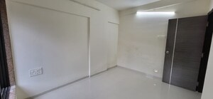 Room in 1 BHK Apartment at Rajkamal Heights, Parel – for Rent