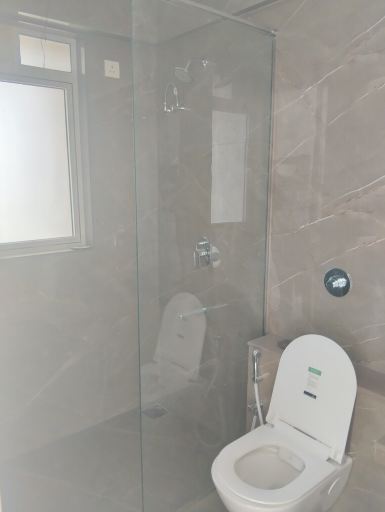 Attached Bathroom, mulund west 2 Bedroom 784 Sq.Ft. Apartment In Mulund West Mumbai 9375871