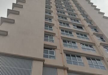 2 BHK Apartment – Exterior View View at Mulund West - for Rent