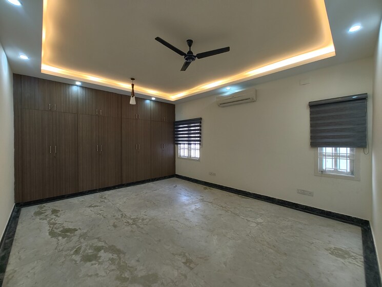 Room, akkarai 3 Bedroom 6050 Sq.Ft. Villa In Akkarai Chennai 9375912