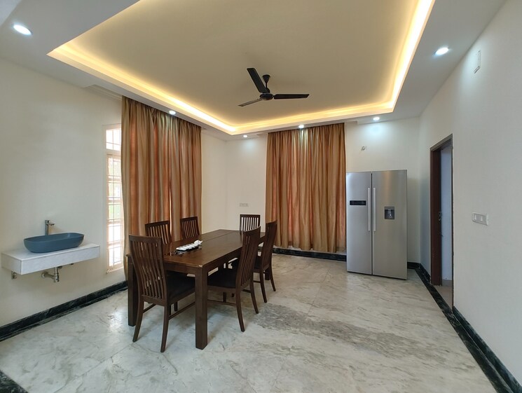 Living Room, akkarai 3 Bedroom 6050 Sq.Ft. Villa In Akkarai Chennai 9375912