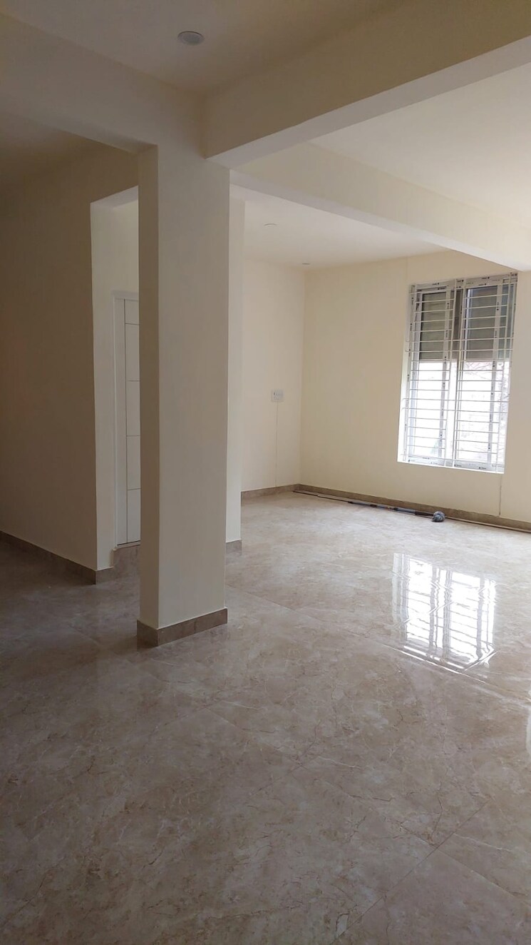 Team Area, domlur Commercial Office Space 600 Sq.Ft. In Domlur Bangalore 9375926