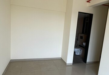 Room in 2 BHK Apartment at JP North Imperia, Mira Road – for Rent