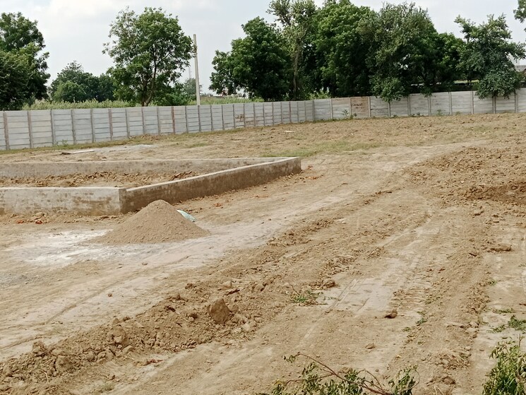 undefined, gwalior road  990 Sq.Ft. Plot In Gwalior Road Agra 9376029