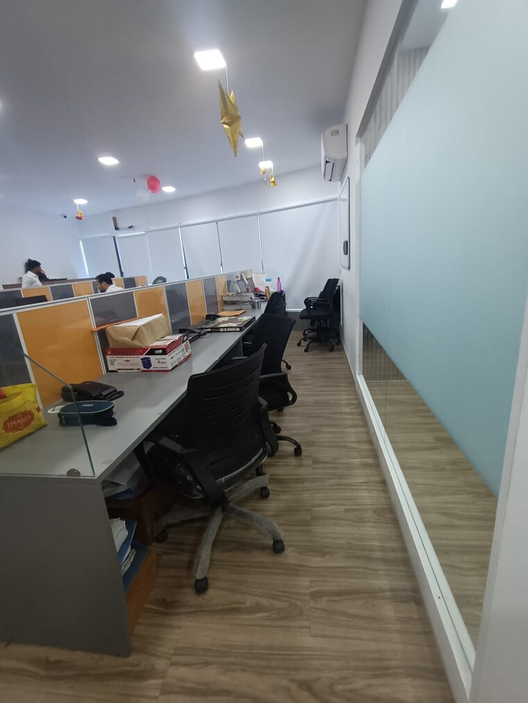 Team Area, ellora-fiesta Commercial Office Space 1650 Sq.Ft. In Sanpada Navi Mumbai 9375966