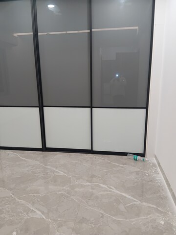 Room in 3 BHK Apartment at Puppalaguda – for Rent