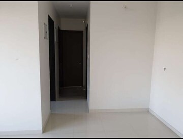 Room in 2 BHK Apartment at Vasant Fiona, Pokhran Road No Two – for Rent