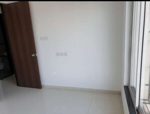 Room in 2 BHK Apartment at Vasant Fiona, Pokhran Road No Two – for Rent