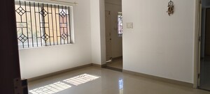 Room in 3 BHK Apartment at Infants Enclave, Halasuru – for Rent