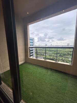 Room in 3 BHK Apartment at K Raheja Interface Heights, Malad West – for Sale