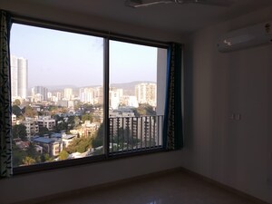 3 BHK Apartment For Rent in Oberoi Realty Esquire, Goregaon East
