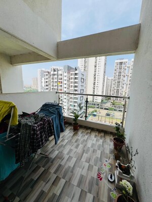 Bedroom in 2 BHK Apartment at Shubh Skypoint, Mundhwa – for Rent
