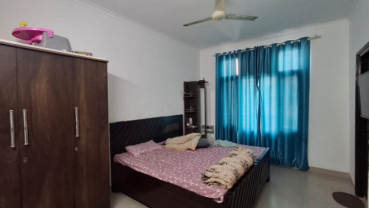 Bedroom, penta-homes 2 Bedroom 900 Sq.Ft. Apartment In Vip Road Zirakpur 9376021