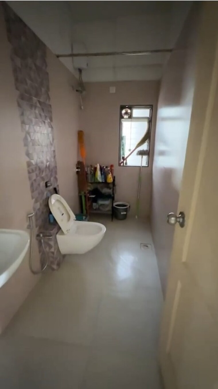 Bathroom, chembur 3 Bedroom 1625 Sq.Ft. Apartment In Chembur Mumbai 9376046