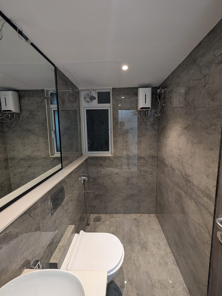 Bathroom, nahar-amaryllis-towers-and-plaza 2 Bedroom 557 Sq.Ft. Apartment In Chandivali Mumbai 9308690