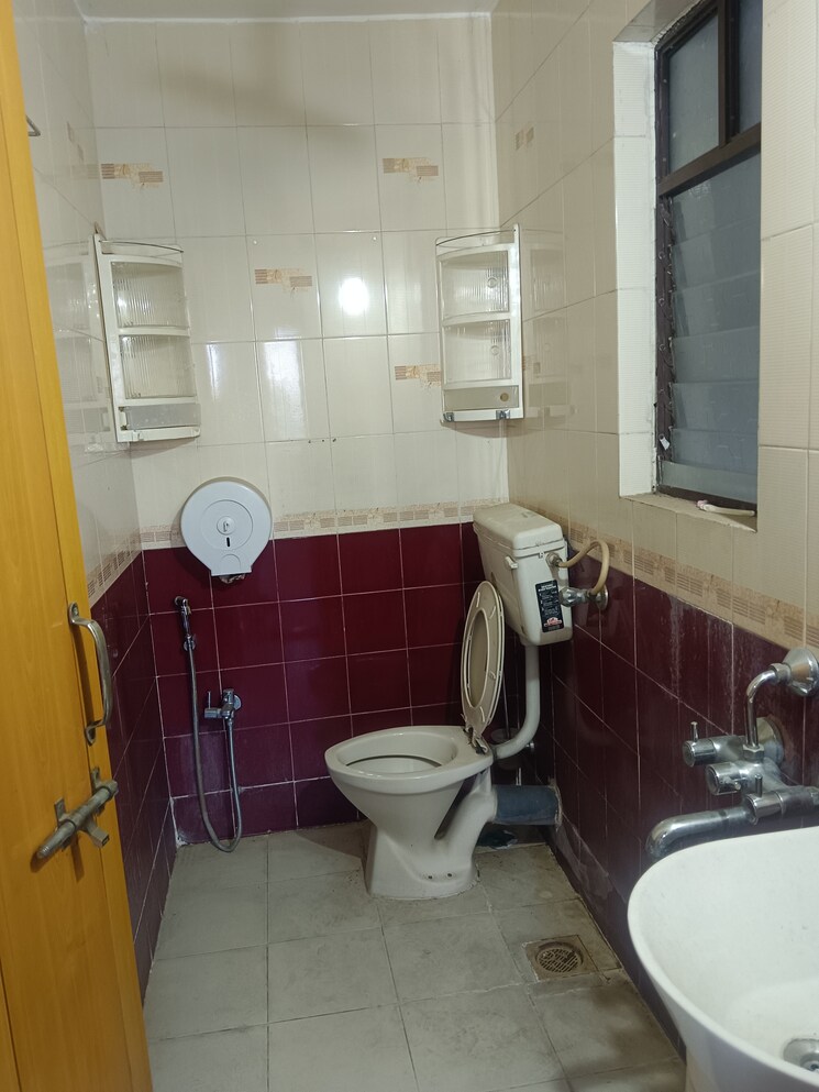 Bathroom, tirupati-campus 2.5 Bedroom 1110 Sq.Ft. Apartment In Tingre Nagar Pune 9376088