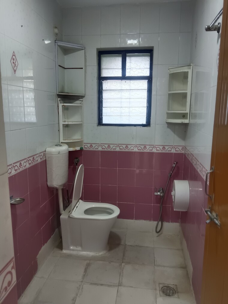 Bathroom, tirupati-campus 2.5 Bedroom 1110 Sq.Ft. Apartment In Tingre Nagar Pune 9376088