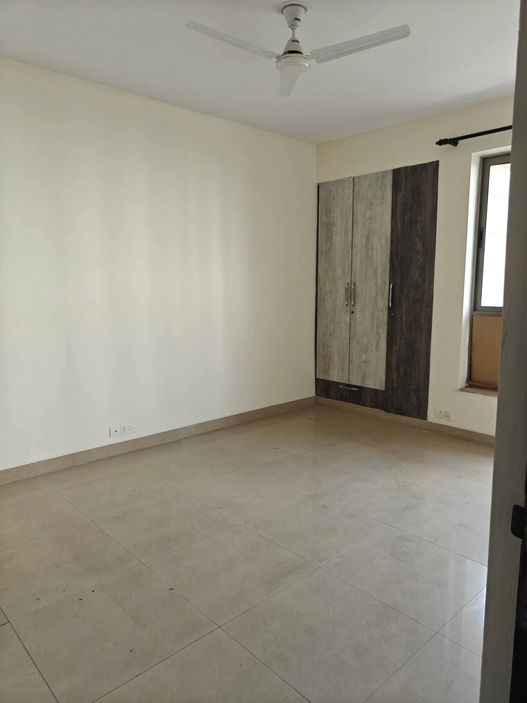 Room, ss-southend-floors 3 Bedroom 2400 Sq.Ft. Builder Floor In South City 2 Gurgaon 9376111