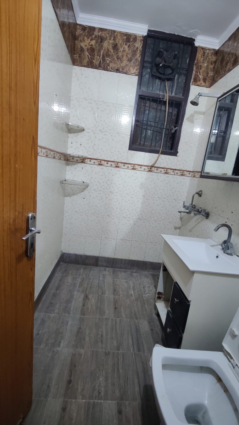 Master Bedroom, ashoka enclave 3 Bedroom 1800 Sq.Ft. Builder Floor In Ashoka Enclave Faridabad 9376100