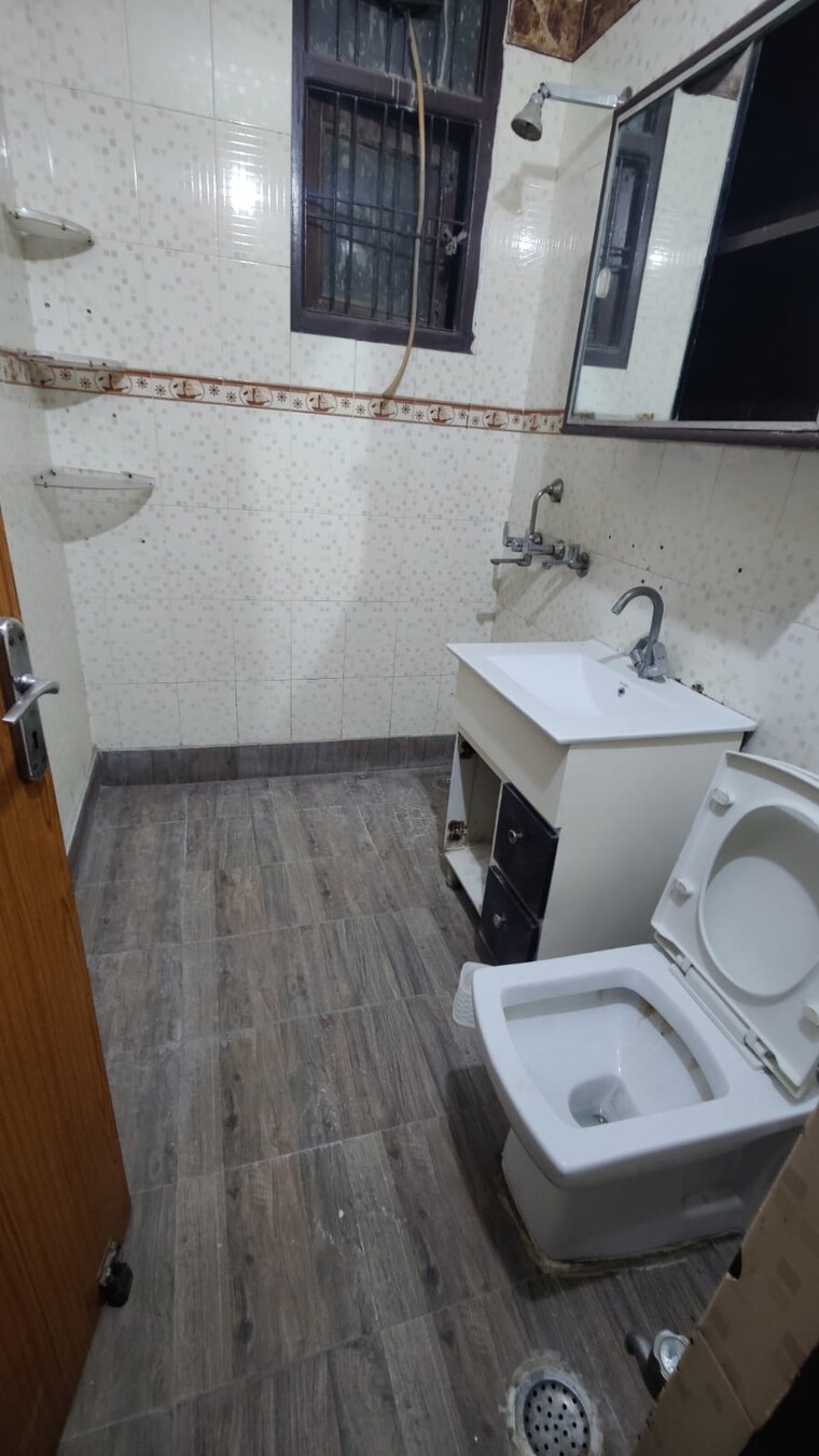 Master Bedroom, ashoka enclave 3 Bedroom 1800 Sq.Ft. Builder Floor In Ashoka Enclave Faridabad 9376100