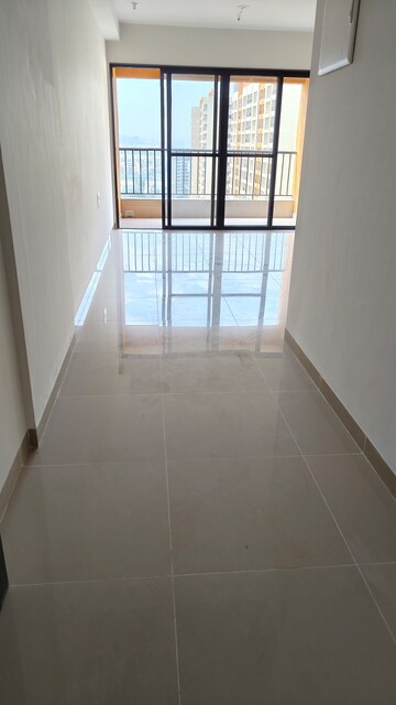 Room in 2 BHK Apartment at Magarpatta Riverview City, Loni Kalbhor – for Rent