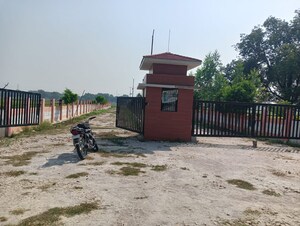  Plot – Exterior View View at Raebareli Road - for Sale