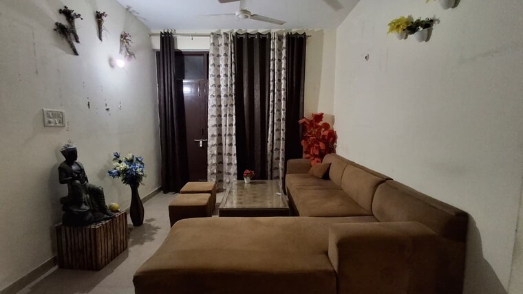 Living Room, vip road 2 Bedroom 950 Sq.Ft. Apartment In Vip Road Zirakpur 9376150