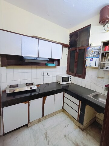 Kitchen in 2 BHK Builder Floor at Malviya Nagar – for Rent