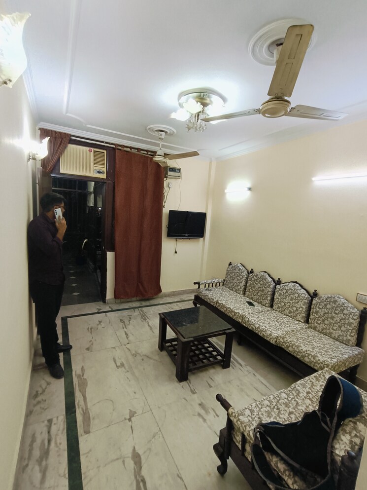 Living Room, malviya nagar 2 Bedroom 800 Sq.Ft. Builder Floor In Malviya Nagar Delhi 9376166