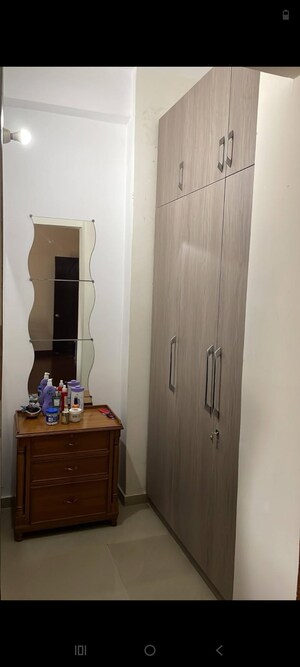 Furnished Amenities in 4 BHK Apartment at Antriksh Golf View, Sector 78 – for Rent