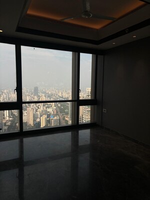 Room in 5 BHK Apartment at Lodha Trump Tower, Worli – for Rent