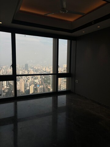Room in 5 BHK Apartment at Lodha Trump Tower, Worli – for Rent