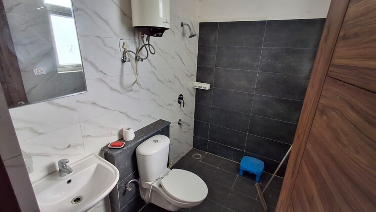 Bathroom, nk-sharma-savitry-greens 3 Bedroom 1800 Sq.Ft. Apartment In Lohgarh Zirakpur 9376208
